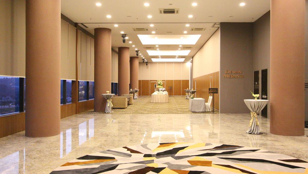 Acappella Suite Hotel, Shah Alam Exterior photo